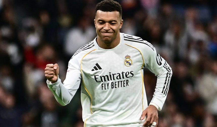 Mbappe rekor dinlemiyor