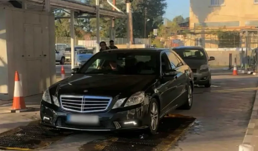 İngiliz üslerinden Beyarmudu ve Akyar geçiş noktalarında şap önlemi