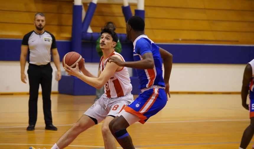 BAÜ, ODTÜ karşısında farklı kazandı