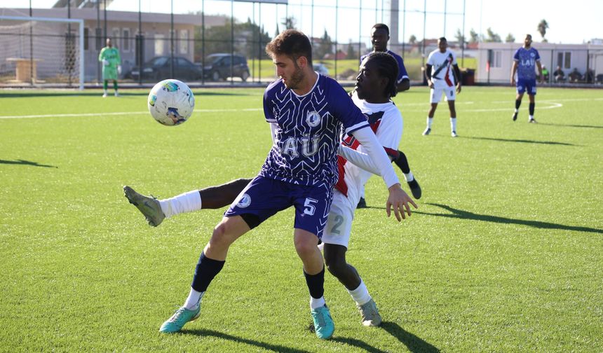 Üniversiteler futbolda yarı finalistler belirlendi