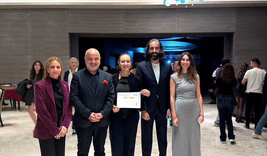 Yeni Umut Işığına Kongre Ödülü