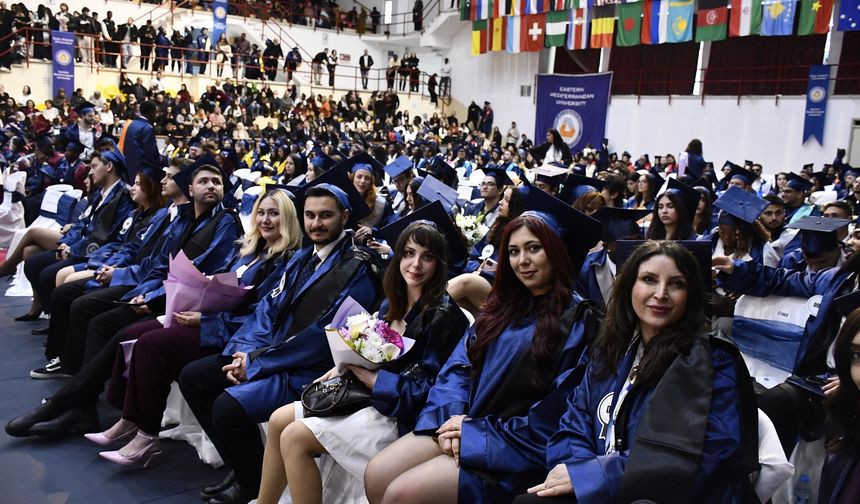 DAÜ 2025–2026 Güz Mezuniyeti ile 800’ü aşkın mezun verdi
