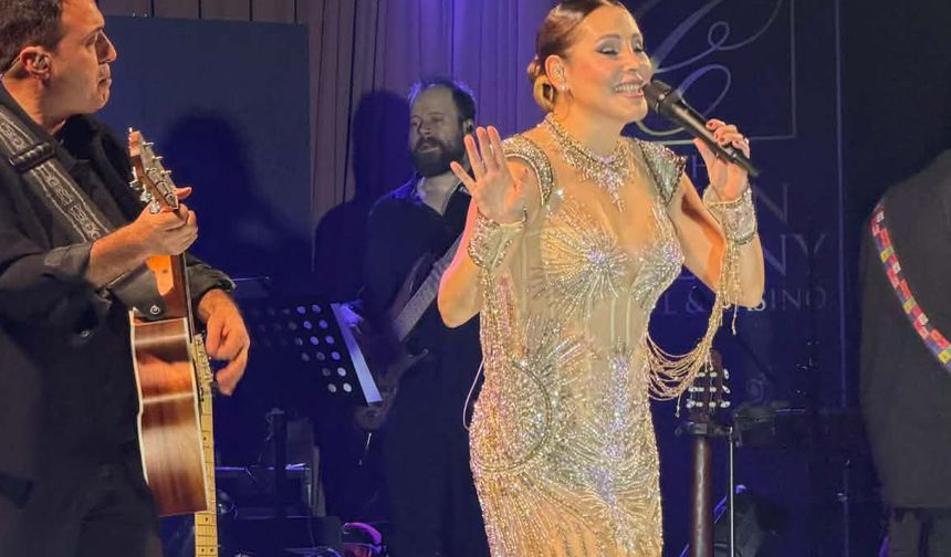 Colony’de Funda Arar’la muhteşem gece