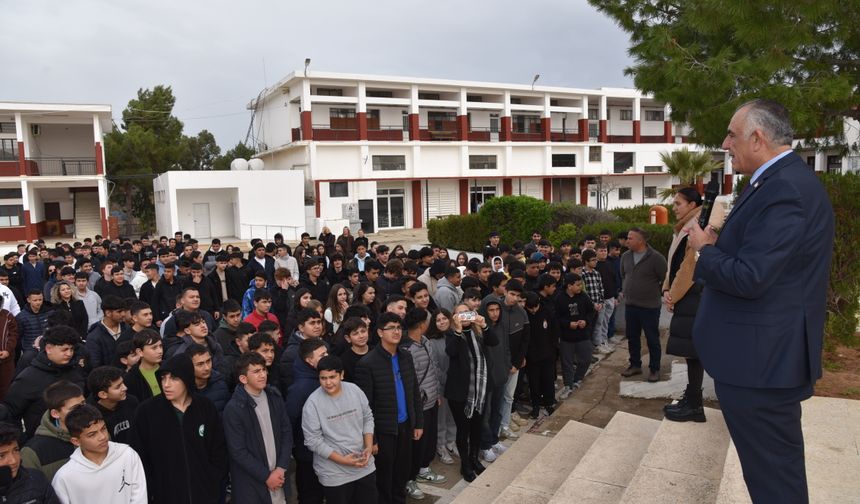 57 bin 413 öğrenci tatile girdi