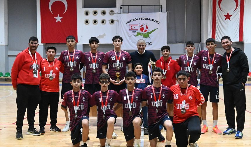 U18’de şampiyon DİGEM ve UKÜ