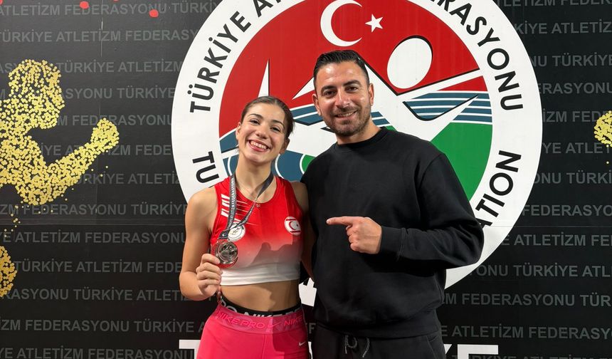 Ecem’den Türkiye ikinciliği