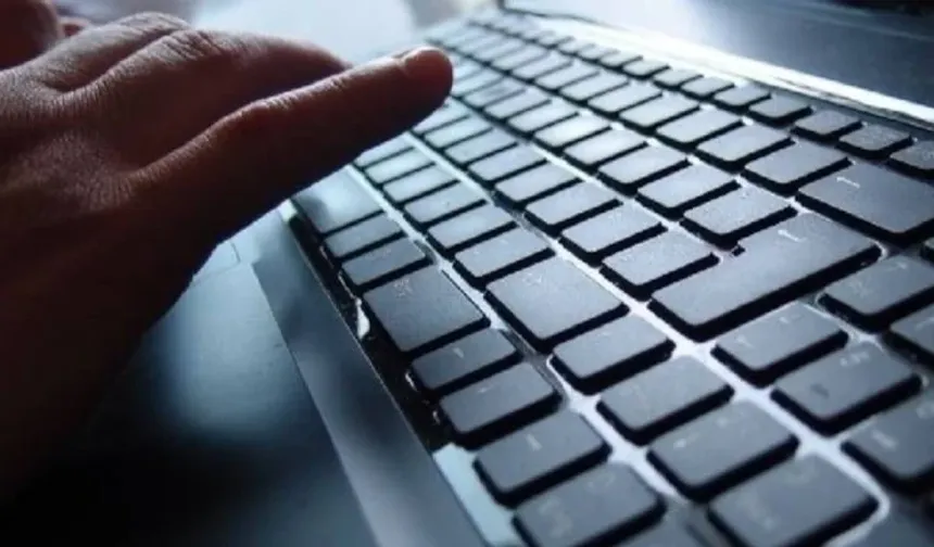 Yazdığı birkaç satır yazıyla 43 milyon lira kazandı