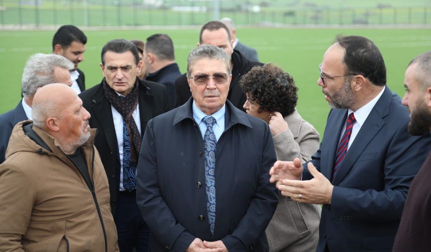 Üstel “İstikrar sürüyor, sporun da yüzü gülüyor”