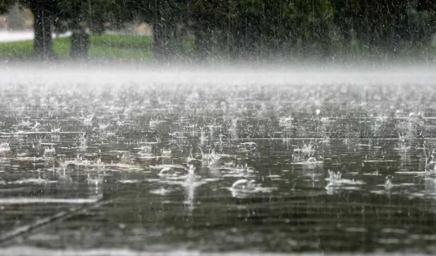 Hava hafta boyunca sağanak yağışlı olacak