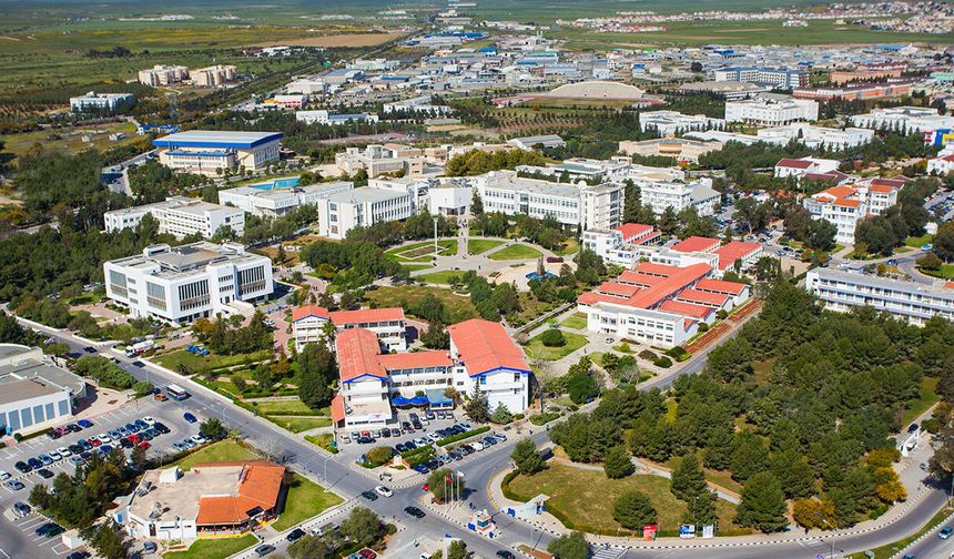 DAÜ 2026 QS Dünya Üniversiteler Alan Sıralaması’nda önemli başarılara imza attı