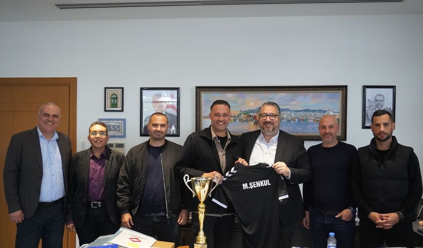 Karaoğlanoğlu, şampiyonluk kupasını Şenkul’a getirdi