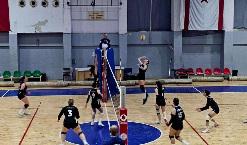 DAÜ bayanları final serisini eşitledi