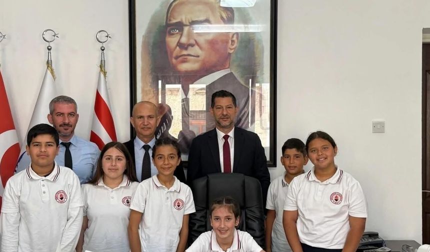 Kırok, koltuğu çocuklara bıraktı