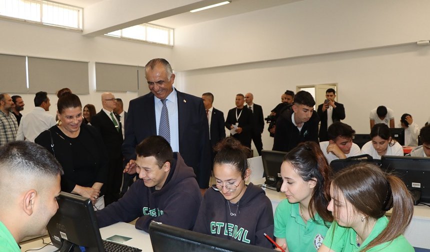 Çavuşoğlu: “Ülkeye her yıl bir meslek lisesi kazandıracağız”