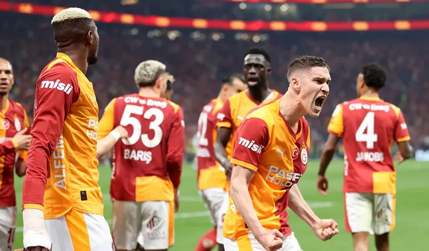 Aslan derbide kükredi