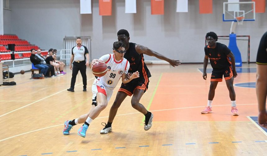 ProLeague’de Caesar Larnaka GB ve Soyer Altınbaş Kıbrıs kazandı