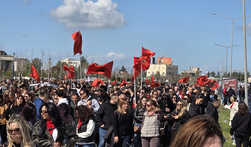 Sendikalar 'genel greve devam' dedi