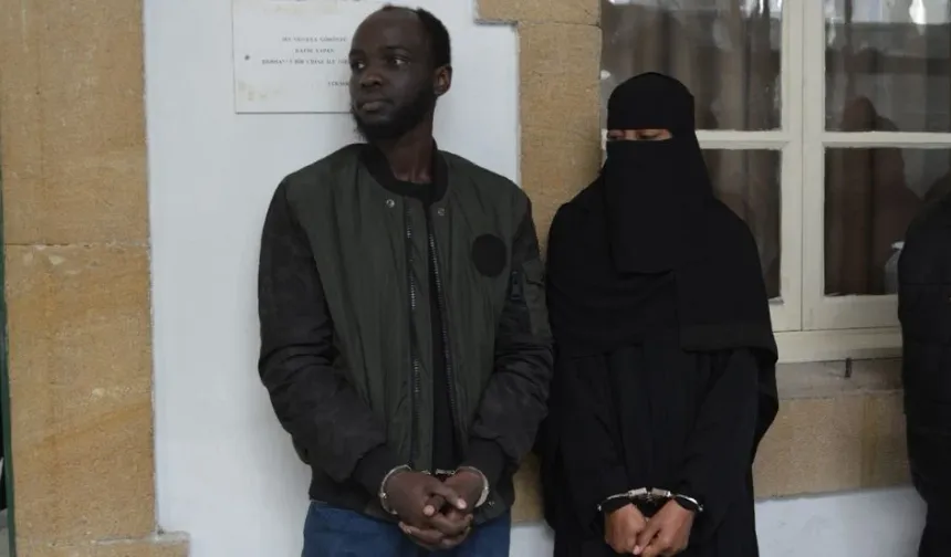 Biri 3 buçuk yıl, diğeri 9 ay kaçak yaşadı