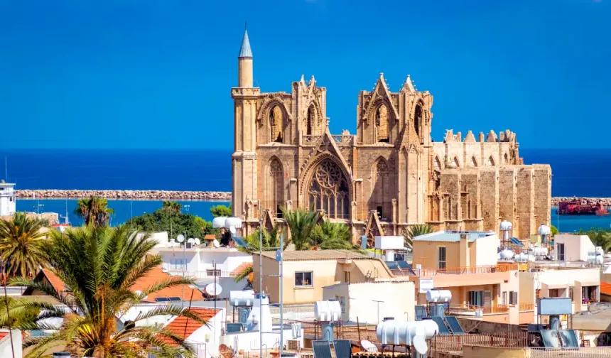 Lala Mustafa Paşa Cami restorasyon çalışmaları sebebiyle ibadete ve ziyarete kapatılıyor