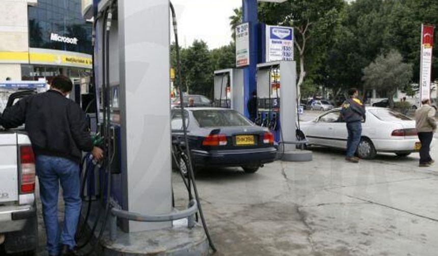 Güney Kıbrıs'ta akaryakıtta vergi indirimi