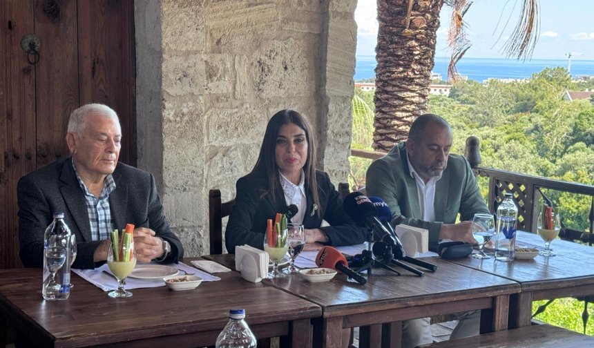 İzlem Gürçağ Altuğra, UBP'den istifa etti