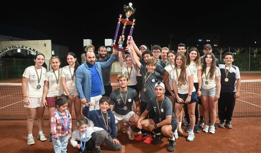 Kulüpler Arası Tenis Ligi şampiyonu GMBTK
