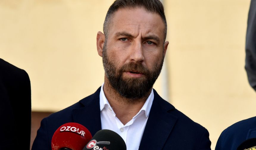 Maviş: “Çavuşoğlu ‘hazırız’ dedi, öğrenci taşımacılığı yapılmadı ve bir okul eğitime başlayamadı”