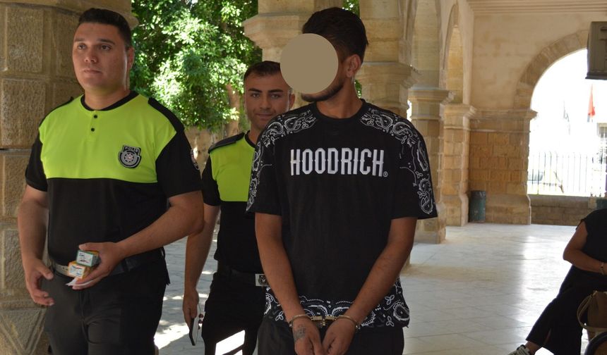 8 bin 500 Euro'ya sahte pasaport