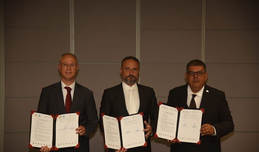 Maliye ve Çalışma bakanlıklarıyla YDÜ arasında sağlık protokolü imzalandı