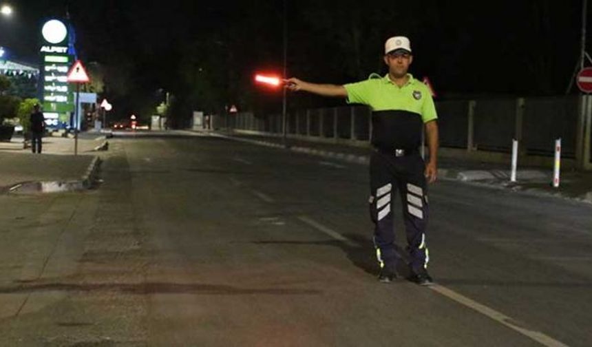 Trafik denetimlerinde 465 sürücü ceza aldı, 45 araç trafikten men edildi