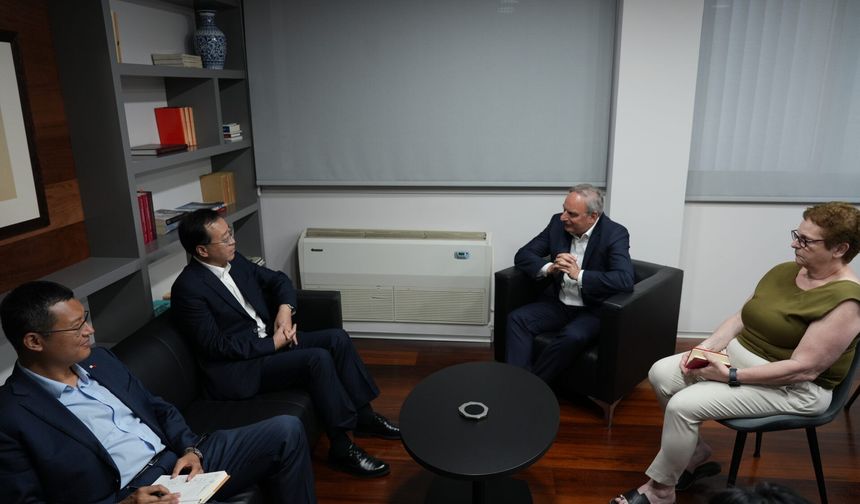 Stefanu, yeni Çin Büyükelçisi ile görüştü