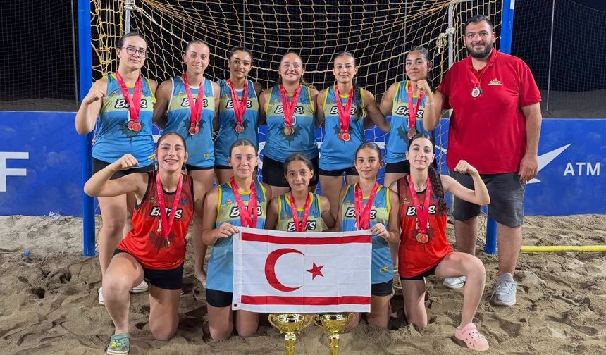 Dikmen Gençlik Merkezi Alanya’da şampiyon!