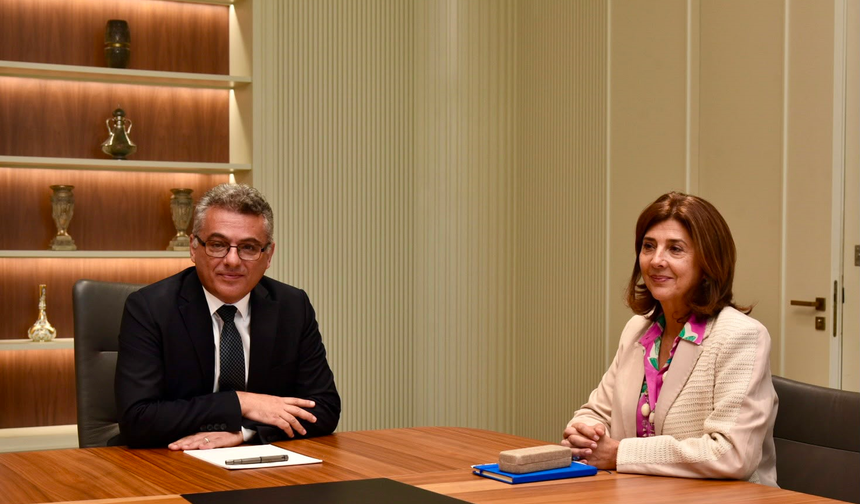 Erhürman, Holguín ile bir araya geldi