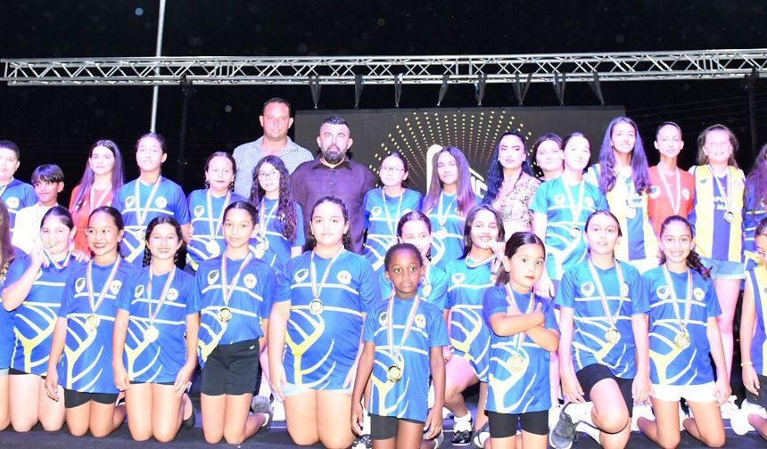 III. Voleybol Turnuvası ve Çocuk Şenliği tamamlandı
