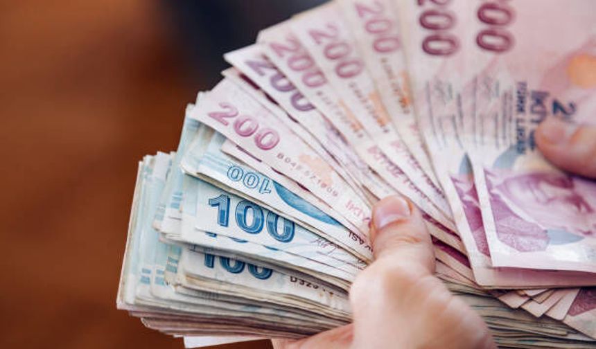 ''Maaş Artışı, Kalıcı Refah Sağlamıyor''