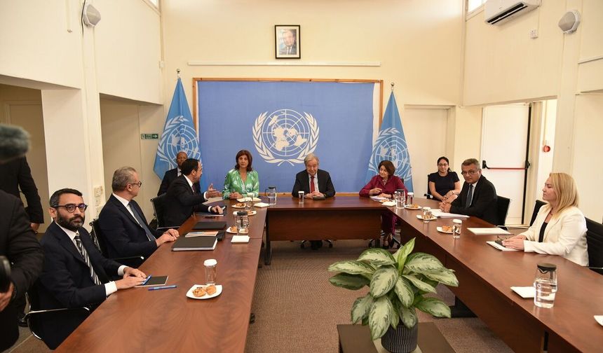 Guterres, Erhürman ve Hristodulidis’in bir araya geldiği üçlü görüşme başladı