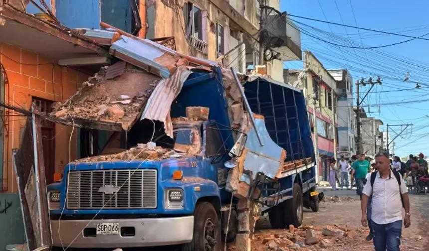 Kolombiya'daki 7,4 büyüklüğünde deprem: