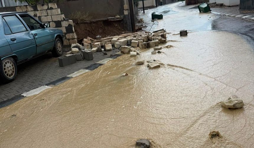 Şiddetli fırtına İskele bölgesinde zarara yol açtı