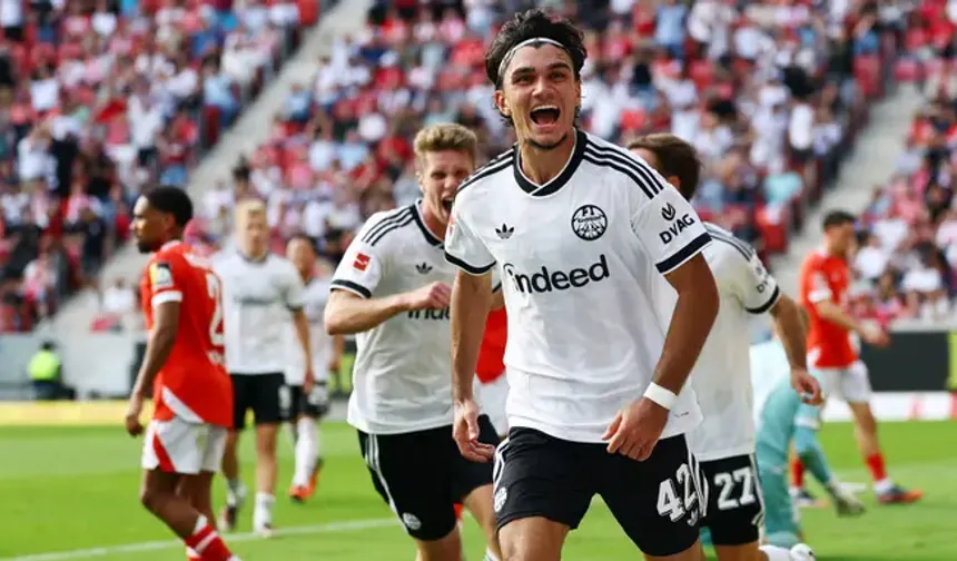 Eintracht Frankfurt Can Uzun'la coştu