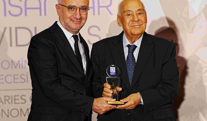 Reha Arar’a gastronemiye hizmet ödülü