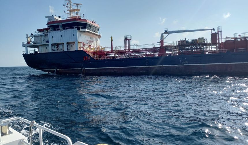 Silivri'de iki gemi çarpıştı: 10 kişi kayıp