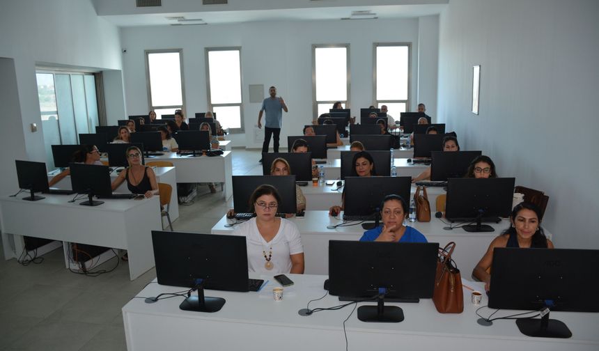 947 öğretmen Yakın Doğu Üniversitesi’nde Yapay Zeka eğitimi aldı