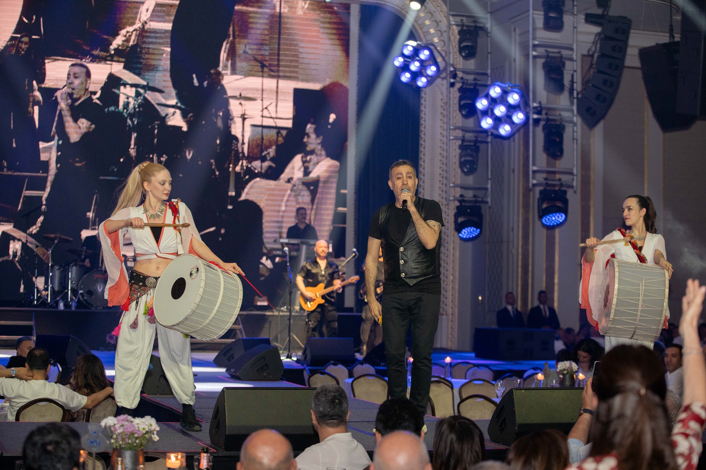 Haluk Levent Diamond (8)