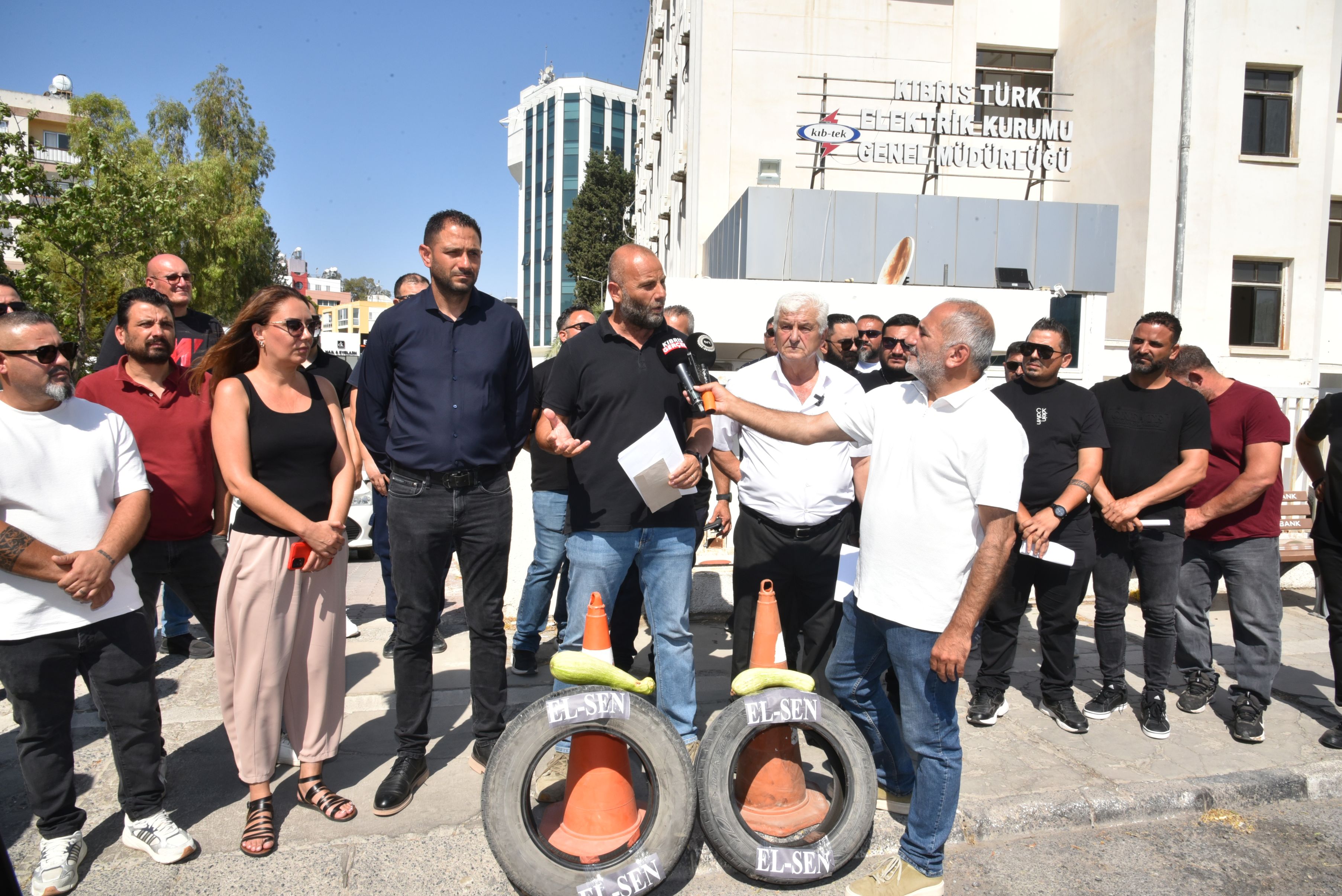 1751271346412El Sen Ti̇m (1)