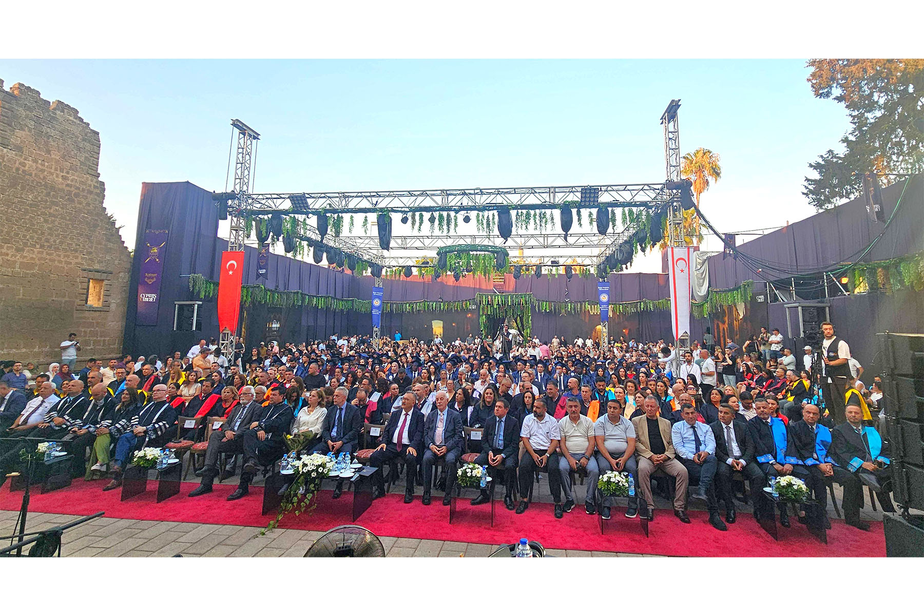 1752225163464Daü Li̇sansüstü Mezuni̇yet1