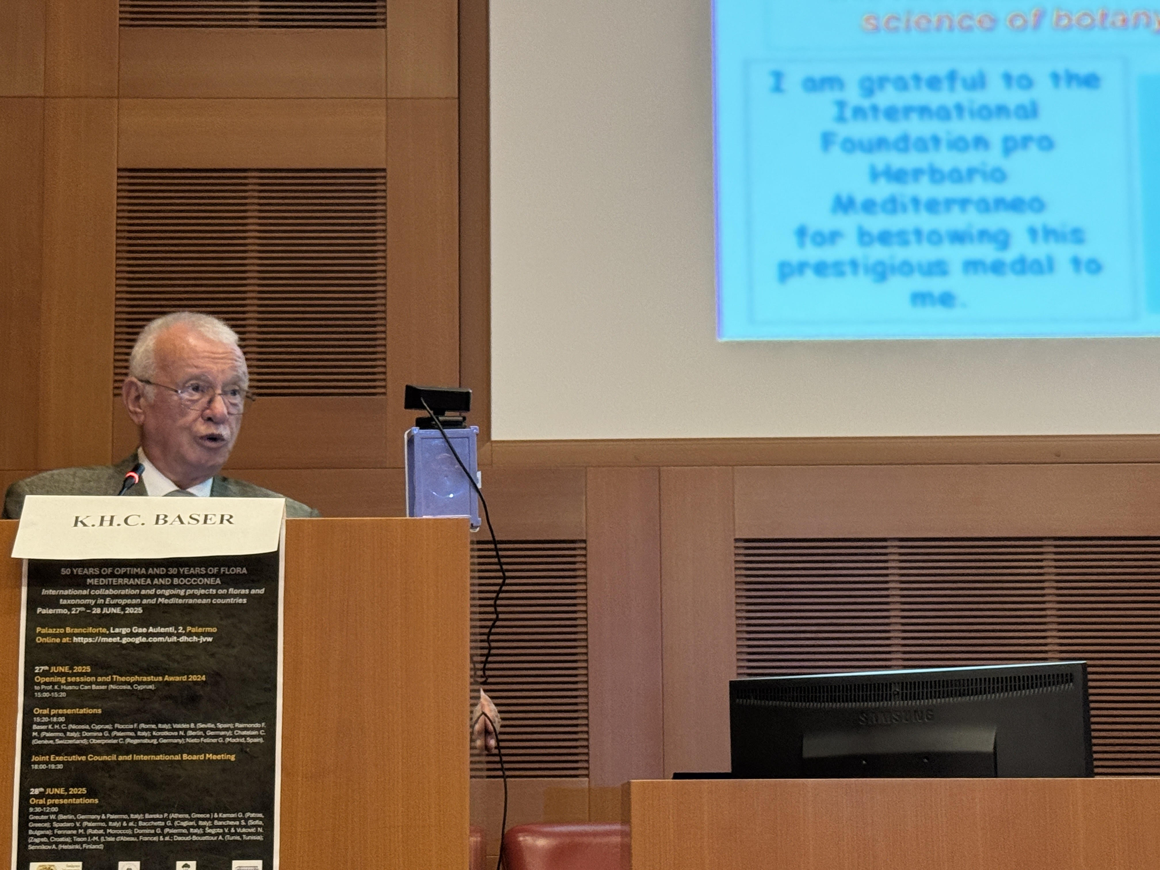 Prof. Dr. Hüsnü Can Başer Ydü (1)