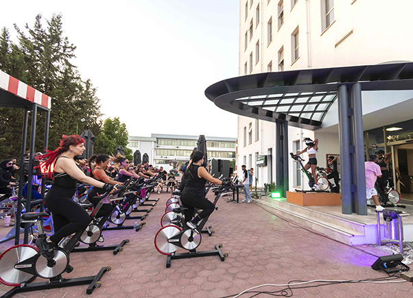 Yakın Doğu Spor Kulesi (1)