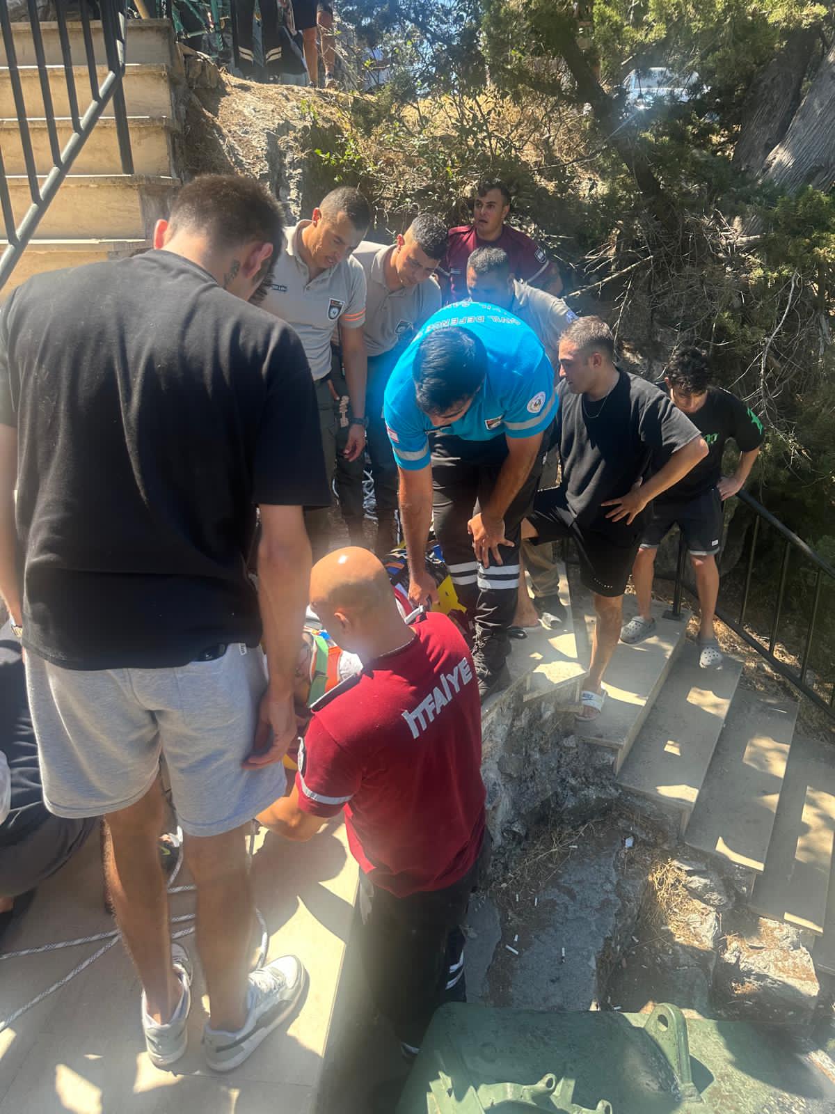 1756728774553Araçla Uçuruma Düştü (1)