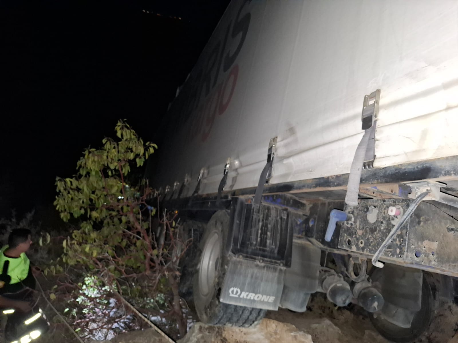 1761078851569 P H O T O 2025 10 21 22 00 12