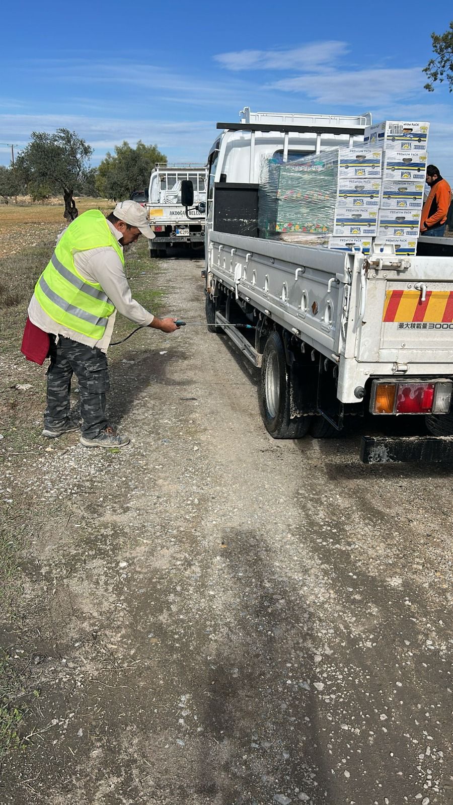 1765890117874Mesarya Belediyesi Şap Hastalığı (5)